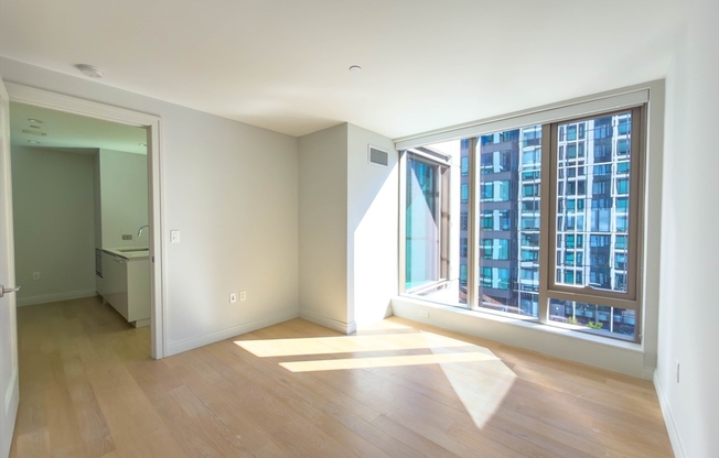 1 bed, 1 bath, 646 sqft, $5,000, Unit 919
