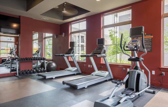 24hr Fitness Center with Cardio Machines