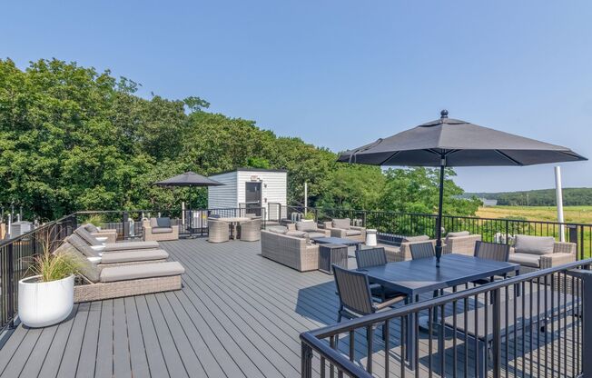 2 beds, 2 baths, 931 sqft, $3,200, Unit 70-306