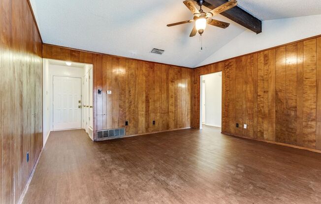 Watauga 3 bed / 2 bath home/ 2 car garage home for $1750.00/month