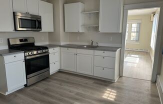 3 beds, 1 bath, $2,500