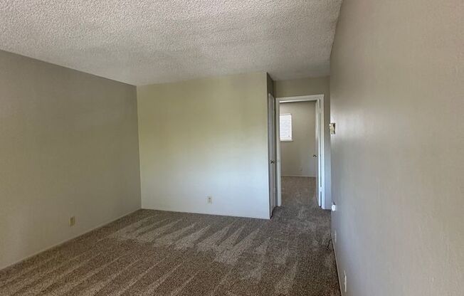 2 beds, 1 bath, 912 sqft, $2,295, Unit 626-03