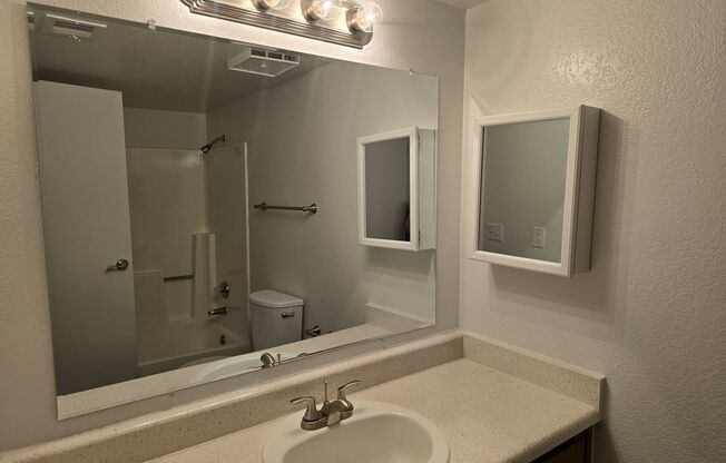 2 beds, 2 baths, 900 sqft, $1,300, Unit 2062
