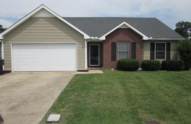 AVAILABLE JULY 5th--Perfect Location in Murfreesboro