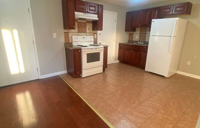 2 beds, 1 bath, 800 sqft, $1,825, Unit 148-20