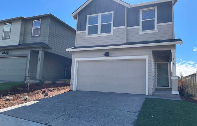 GORGEOUS 4 BED/2.5 BATH! HIGH END FINISHES ! SPACIOUS ROOMS ! FENCED BACK YARD !