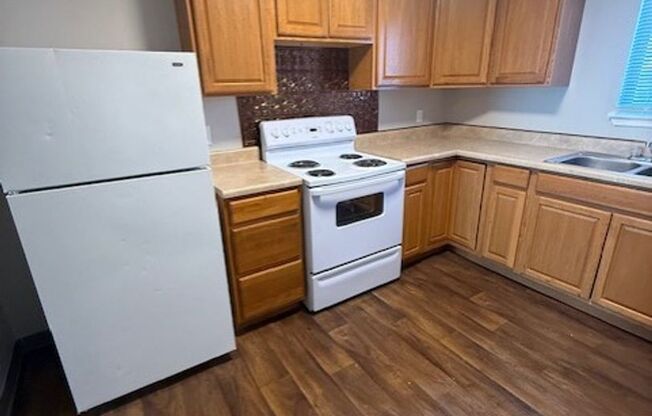 2 beds, 1 bath, 1,105 sqft, $920, Unit 2715-303