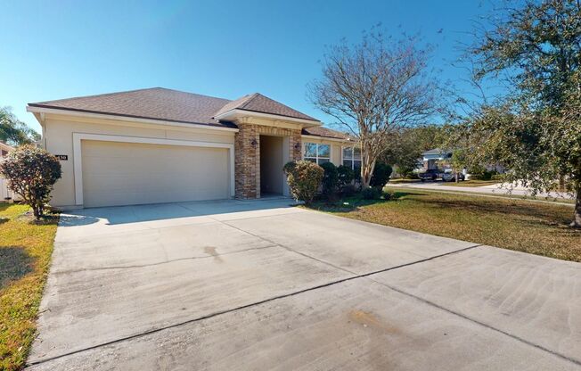 Stunning 4-bedroom, 2-bathroom home for rent in the desirable Sevilla community.