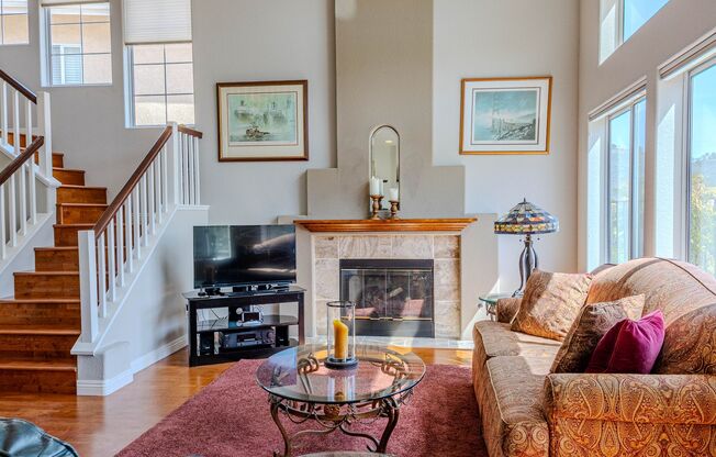 4 Bedroom Home in The Promenade at La Costa!