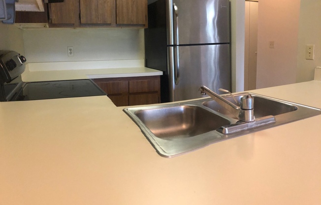 2 beds, 2.5 baths, $1,425, Unit Unit 403