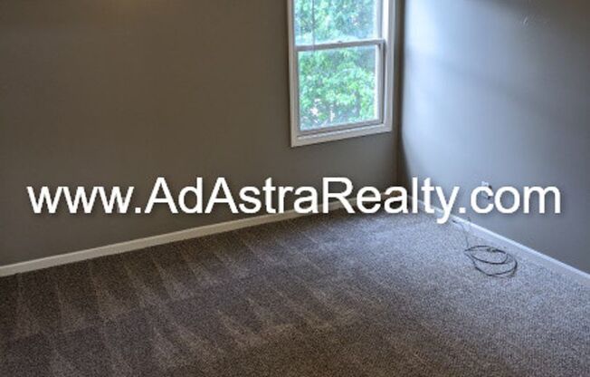 3 beds, 2.5 baths, $1,495, Unit Unit A