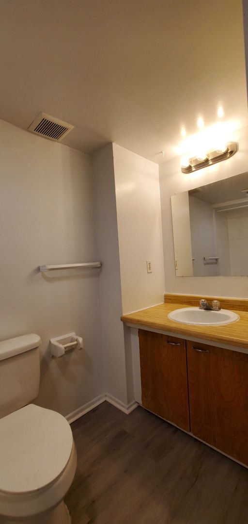 ✨ Move-In Special! Modern & Spacious 1 Bedroom Near Downtown Denver ✨