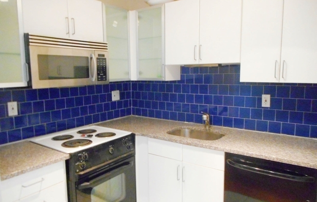 10 Scottfield Rd