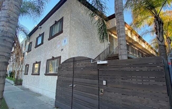 Newly Remodeled Beautiful 1 Bedroom/ 1 bathroom Apartment! With PARKING!
