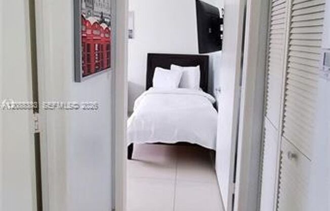 2 beds, 2 baths, $3,600, Unit # 1203