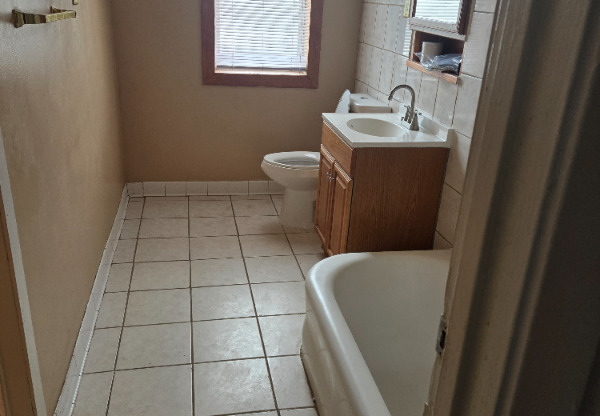 4622 W JACKSON