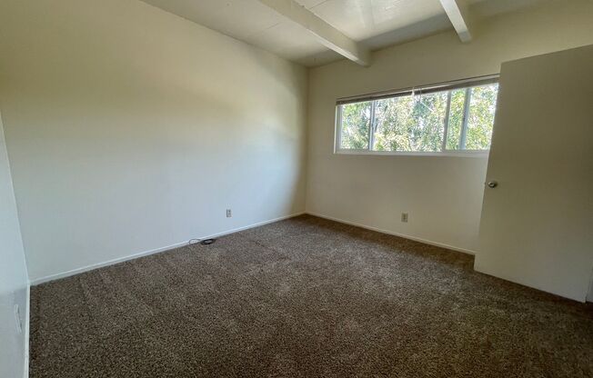 2 beds, 1 bath, 850 sqft, $2,250, Unit 29