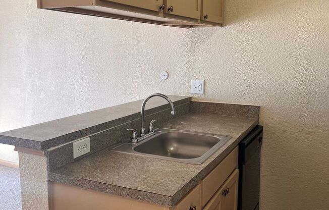 1 bed, 1 bath, 612 sqft, $880, Unit 1306