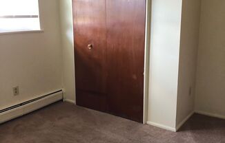 1 bed, 1 bath, 400 sqft, $975, Unit 010