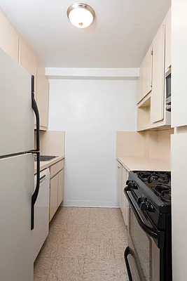Studio, 1 bath, $3,995, Unit 2020
