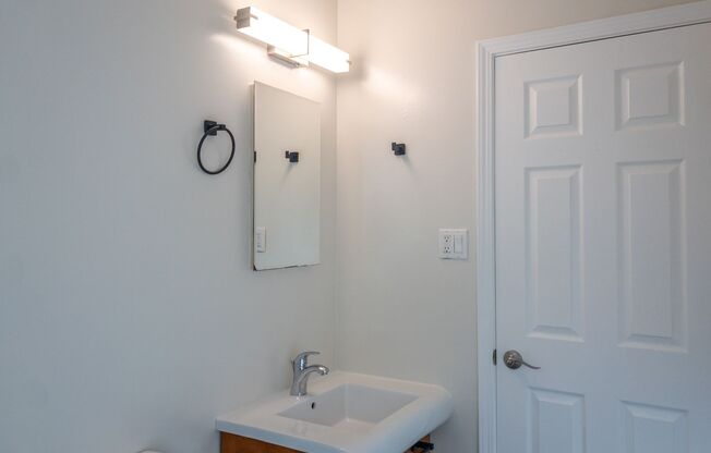 2 beds, 1 bath, $2,695, Unit #1