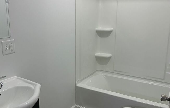 One Bedroom Apartment in Roxana