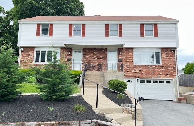 86 HAWTHORNE ST