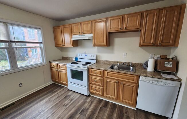 3 Bedroom, 1.5 Bathroom End of Group Townhome In Edgewood