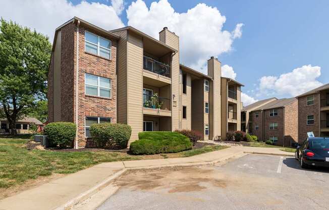 SKYLER RIDGE APARTMENTS