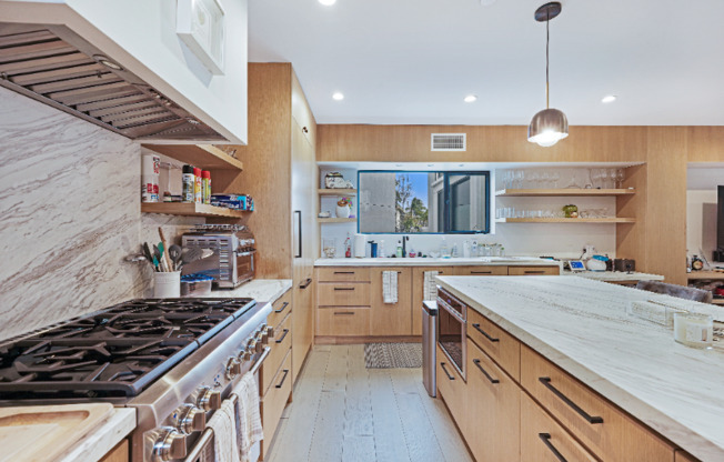 1214 ELECTRIC AVE