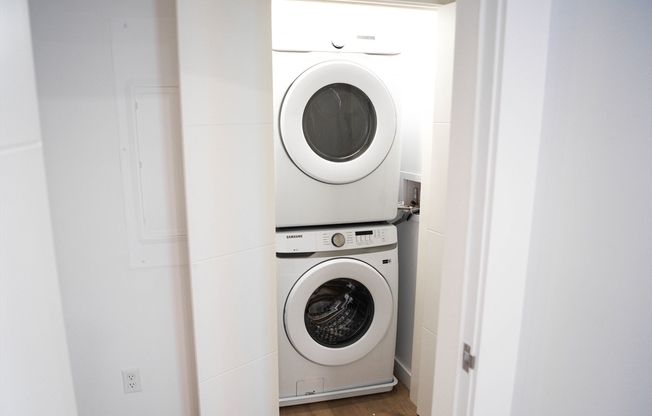 1 bed, 1 bath, 643 sqft, $3,300, Unit 206