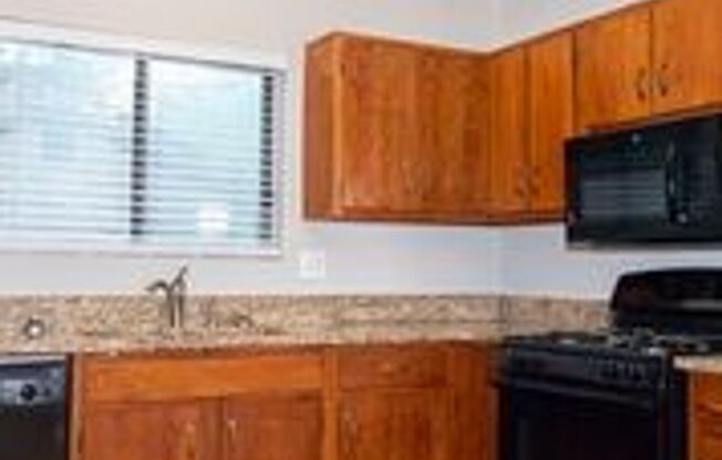 3 beds, 2 baths, $1,600