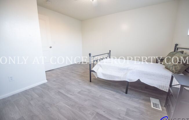 2 beds, 1 bath, 935 sqft, $1,199, Unit 15