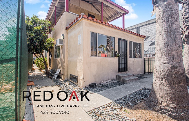 1415 N HOBART BLVD