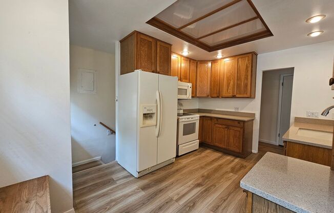 3 Bed 1 Bath Charming Westside Retreat!!