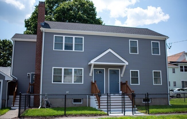 2 beds, 1 bath, 900 sqft, $2,600, Unit 2