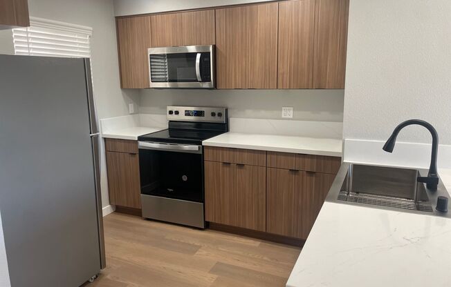 1 bed, 1 bath, 495 sqft, $2,730, Unit B-309