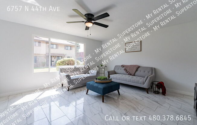 6757 N 44 AVE