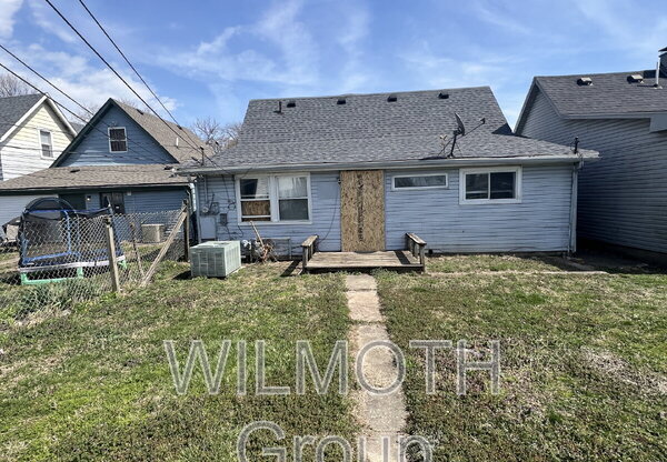 1234 S SHEFFIELD AVE