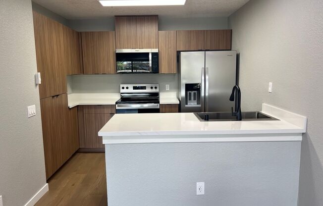 2 beds, 1 bath, 821 sqft, $2,750, Unit K006