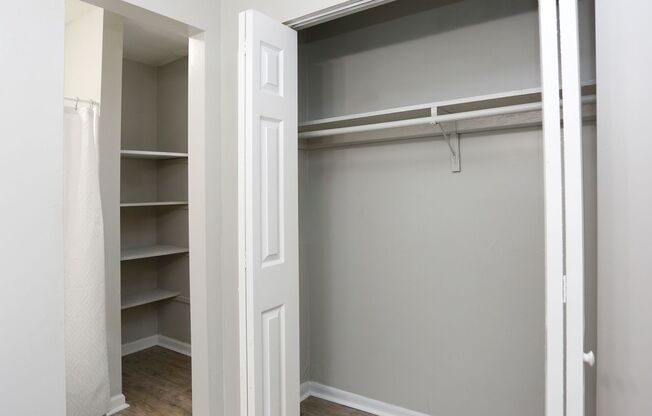 3 beds, 2.5 baths, 1,510 sqft, $1,525, Unit 25-E