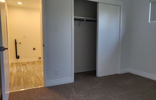 1 bed, 1 bath, 700 sqft, $2,500, Unit 4