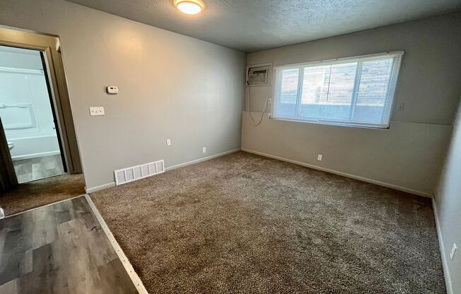 Corsica Cottonwood Apartments