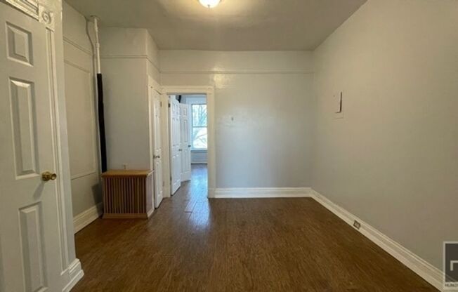 3 beds, 1 bath, $3,027, Unit 2