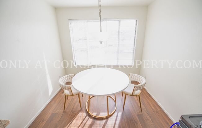 2 beds, 1 bath, 810 sqft, $1,265, Unit 04