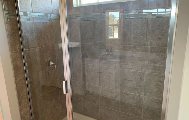 Resort life for your family in the Palisades!