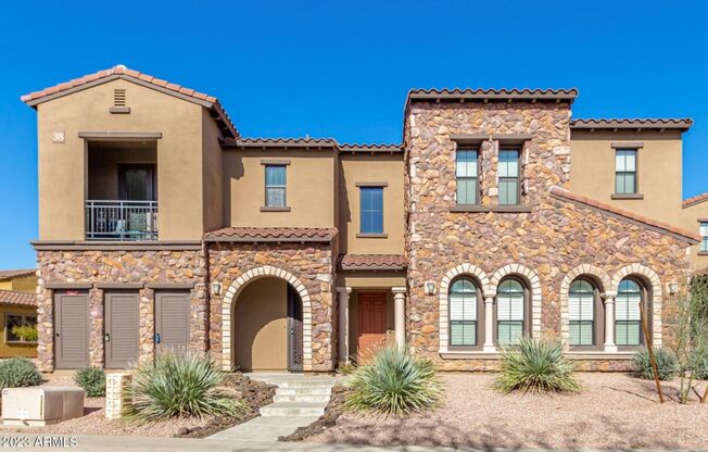 Stunning 3bdrm 2 Bath plus office/dining area in Grayhawk Community