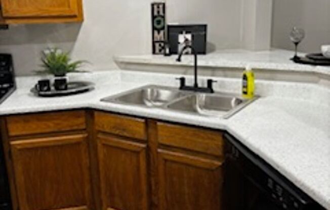 2 beds, 2.5 baths, 1,314 sqft, $1,040, Unit 1503