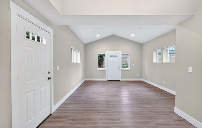 3 beds, 2.5 baths, 1,517 sqft, $2,395, Unit 17264