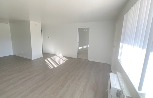 2 beds, 1 bath, 832 sqft, $1,550, Unit 118
